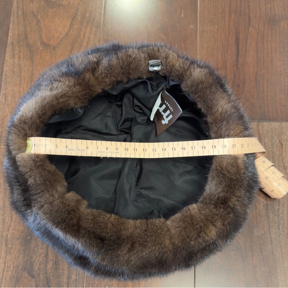 NWOT Luxury Genuine Mink Fur Hat - Picture 3 of 4